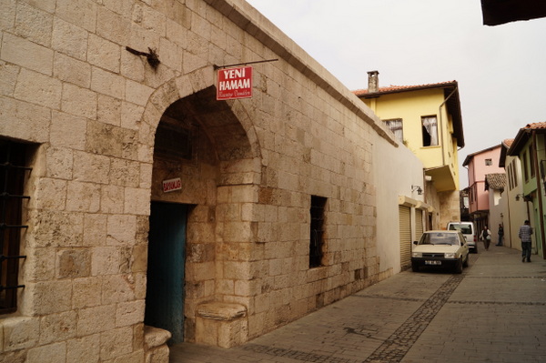 Yeni Hamam from outside