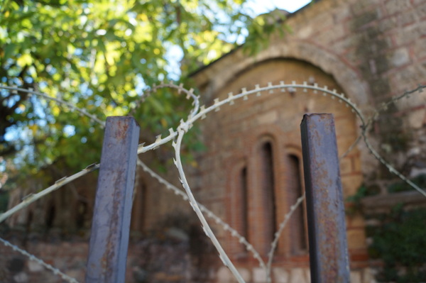 Wire across chuch in Prizren